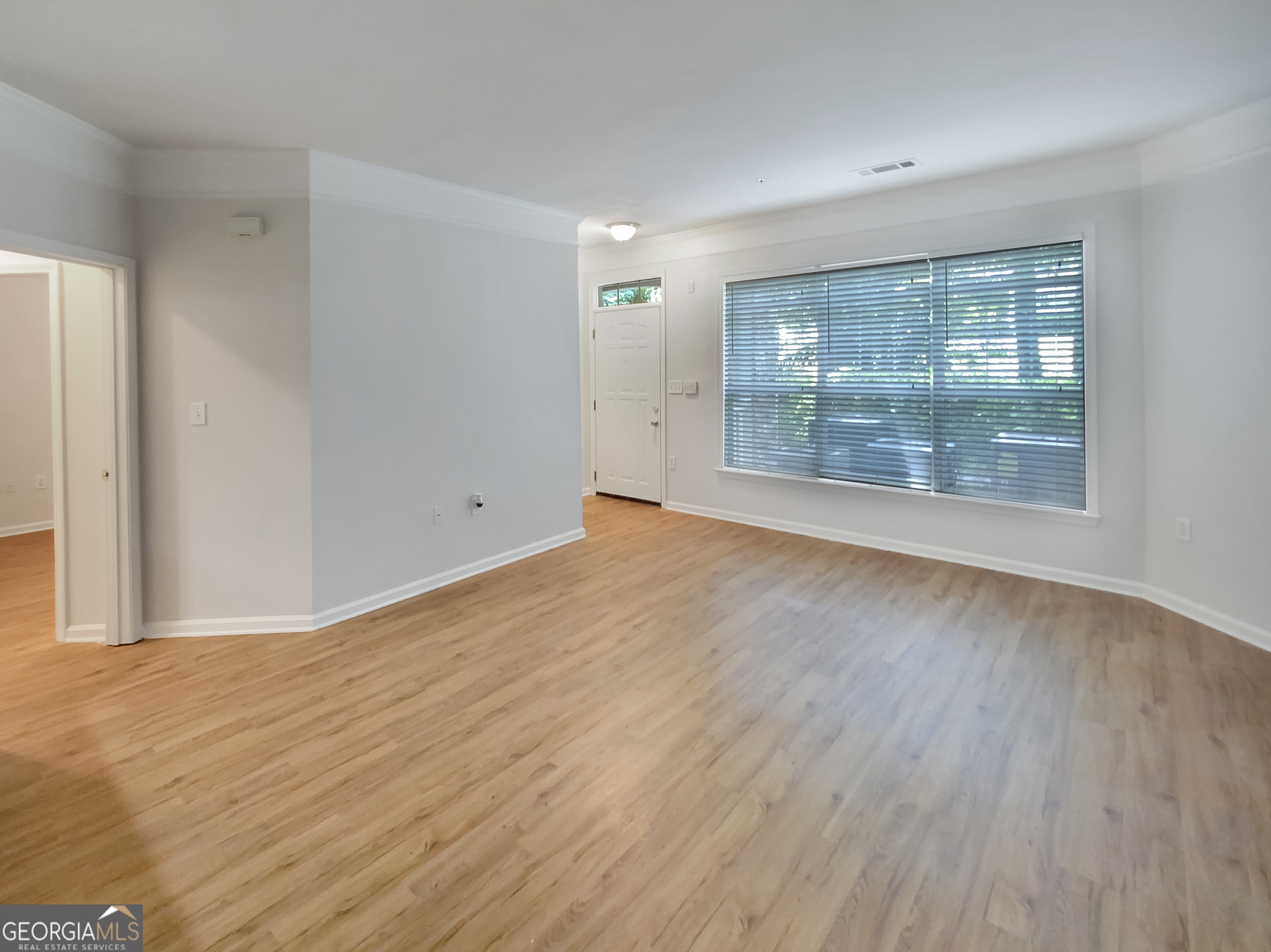216 Edinburgh Court # 216 Property Photo 7
