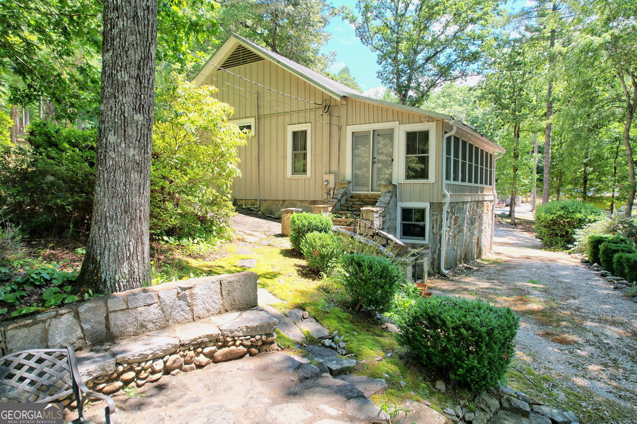 208 Colony Road Property Photo 14