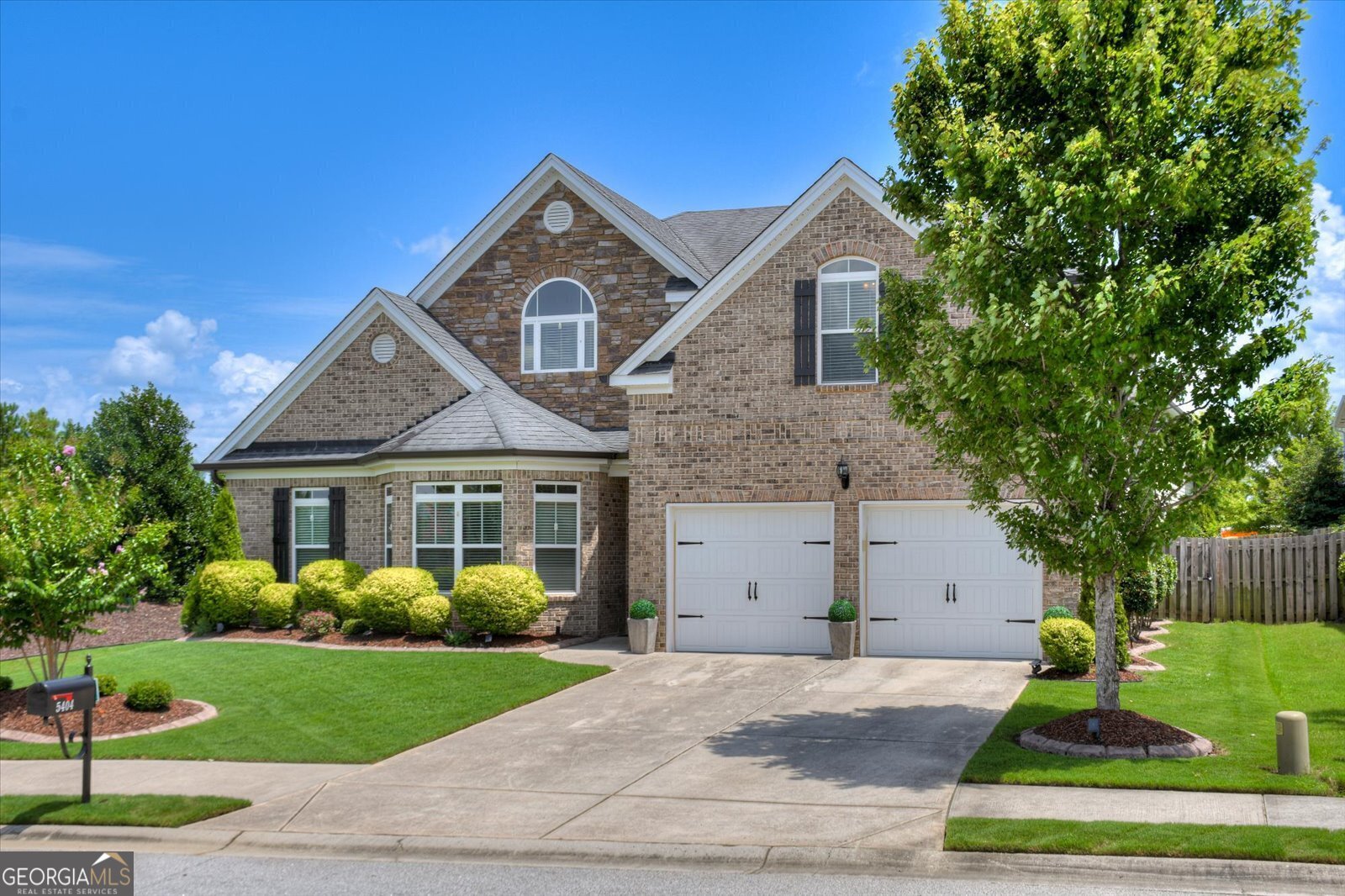 5404 Everlook Circle Property Photo 2