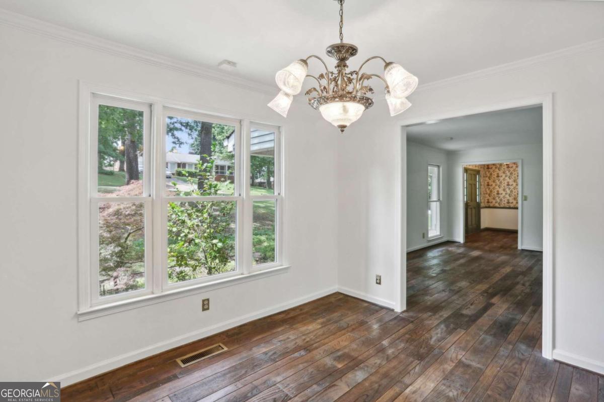 5622 Williamsburg Drive Property Photo 10