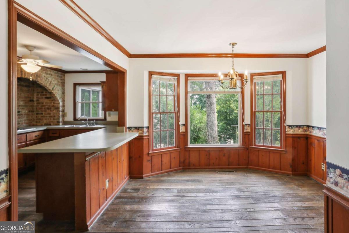 5622 Williamsburg Drive Property Photo 11