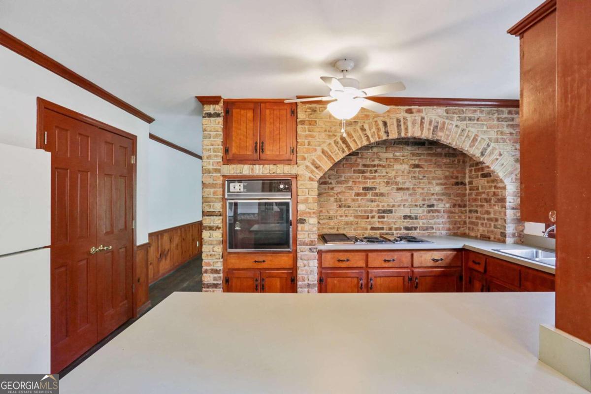 5622 Williamsburg Drive Property Photo 13