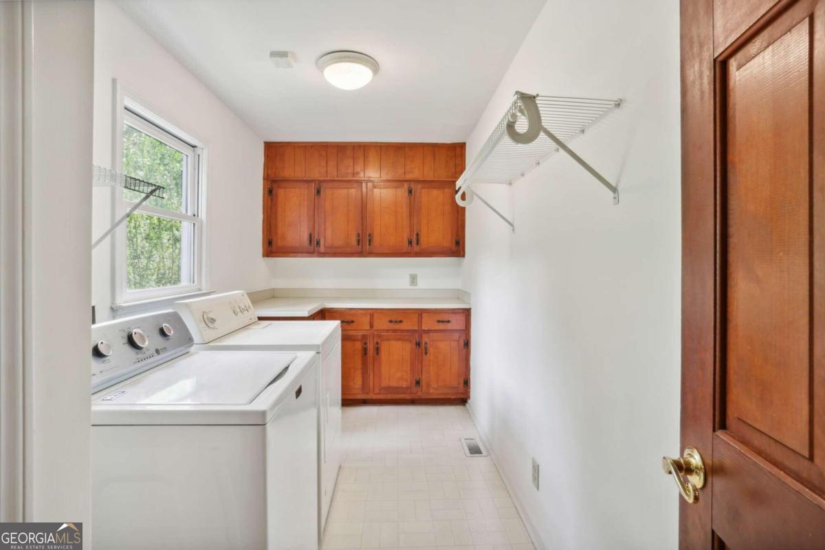 5622 Williamsburg Drive Property Photo 16