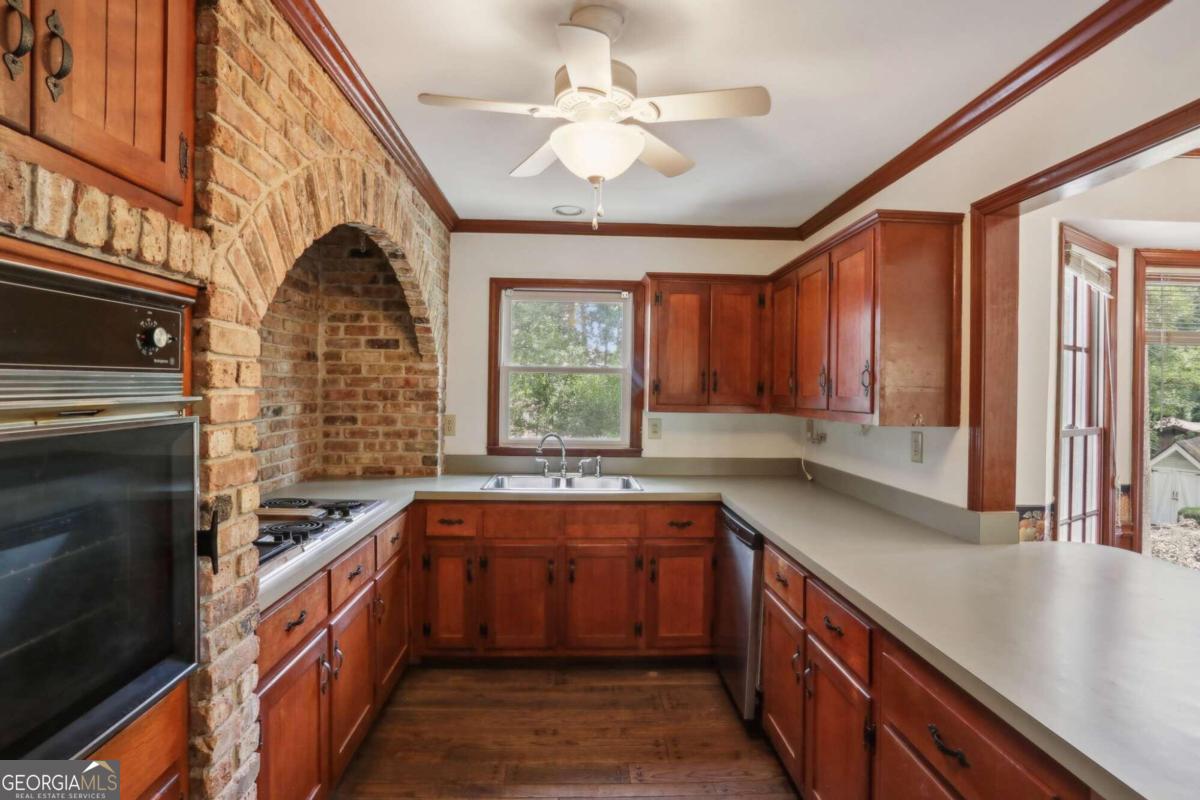 5622 Williamsburg Drive Property Photo 18