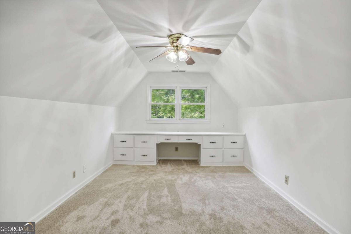 5622 Williamsburg Drive Property Photo 28