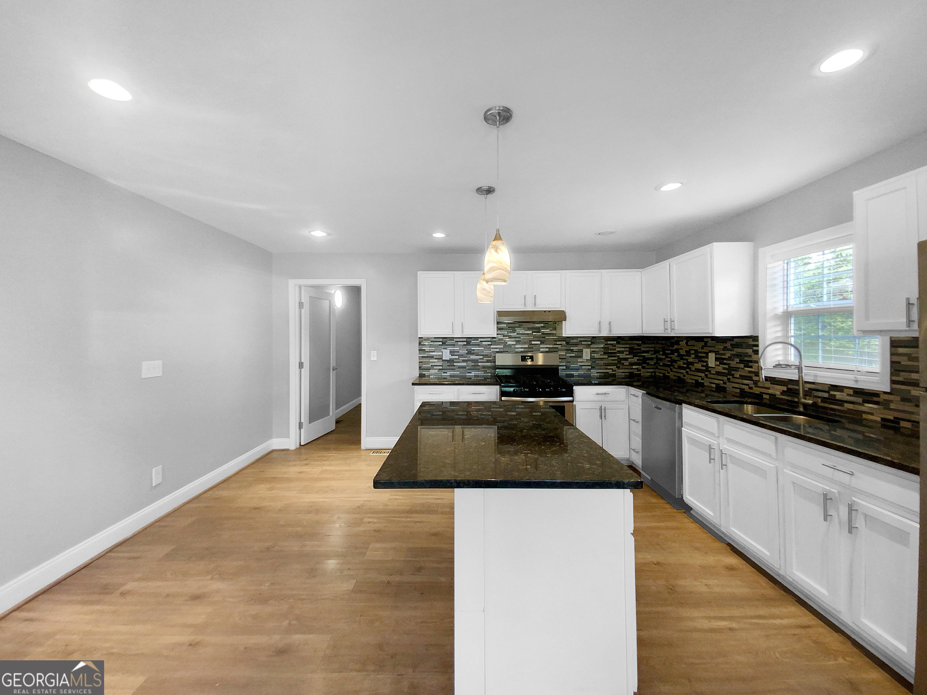 2653 Tilson Road Property Photo 12