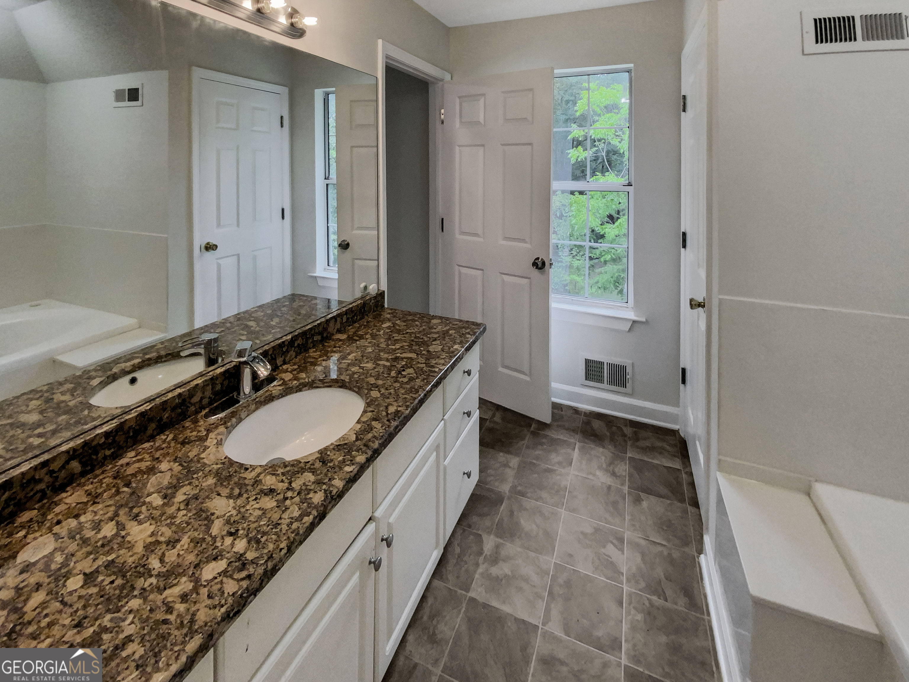 315 Cypress Lane Property Photo 18
