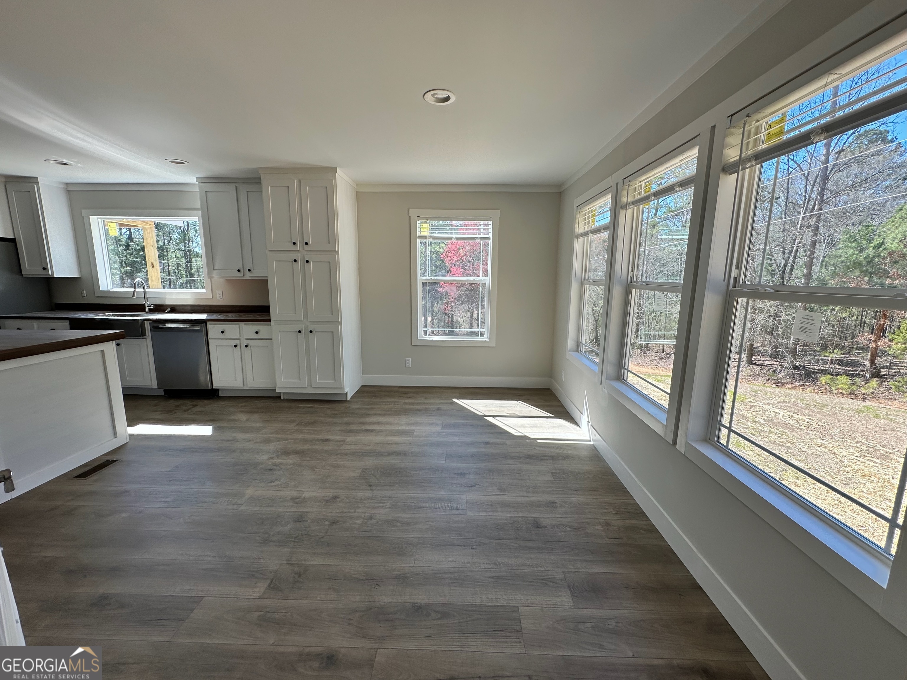 510 Parrish Road Property Photo 10