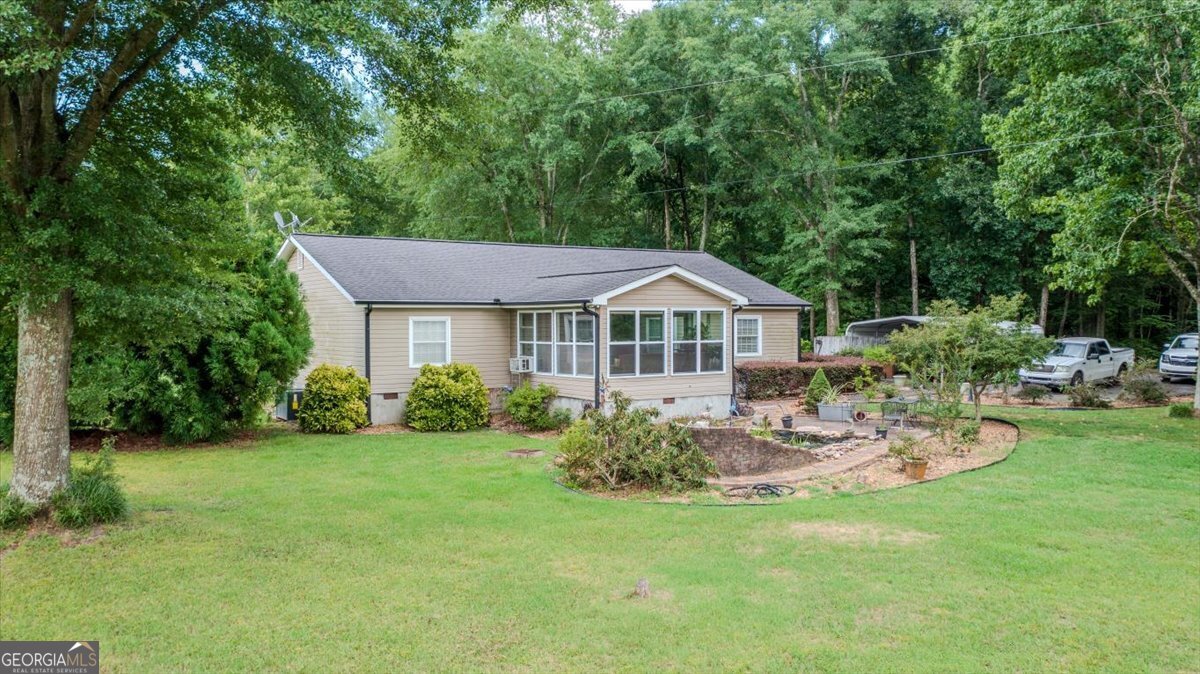 592 Portland Road Property Photo