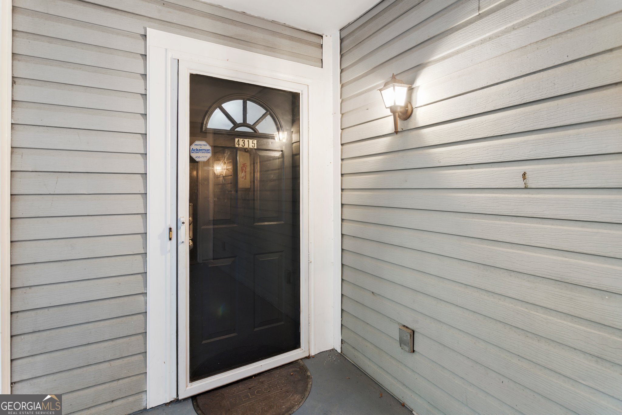 4315 Orchard Park Court Property Photo 7