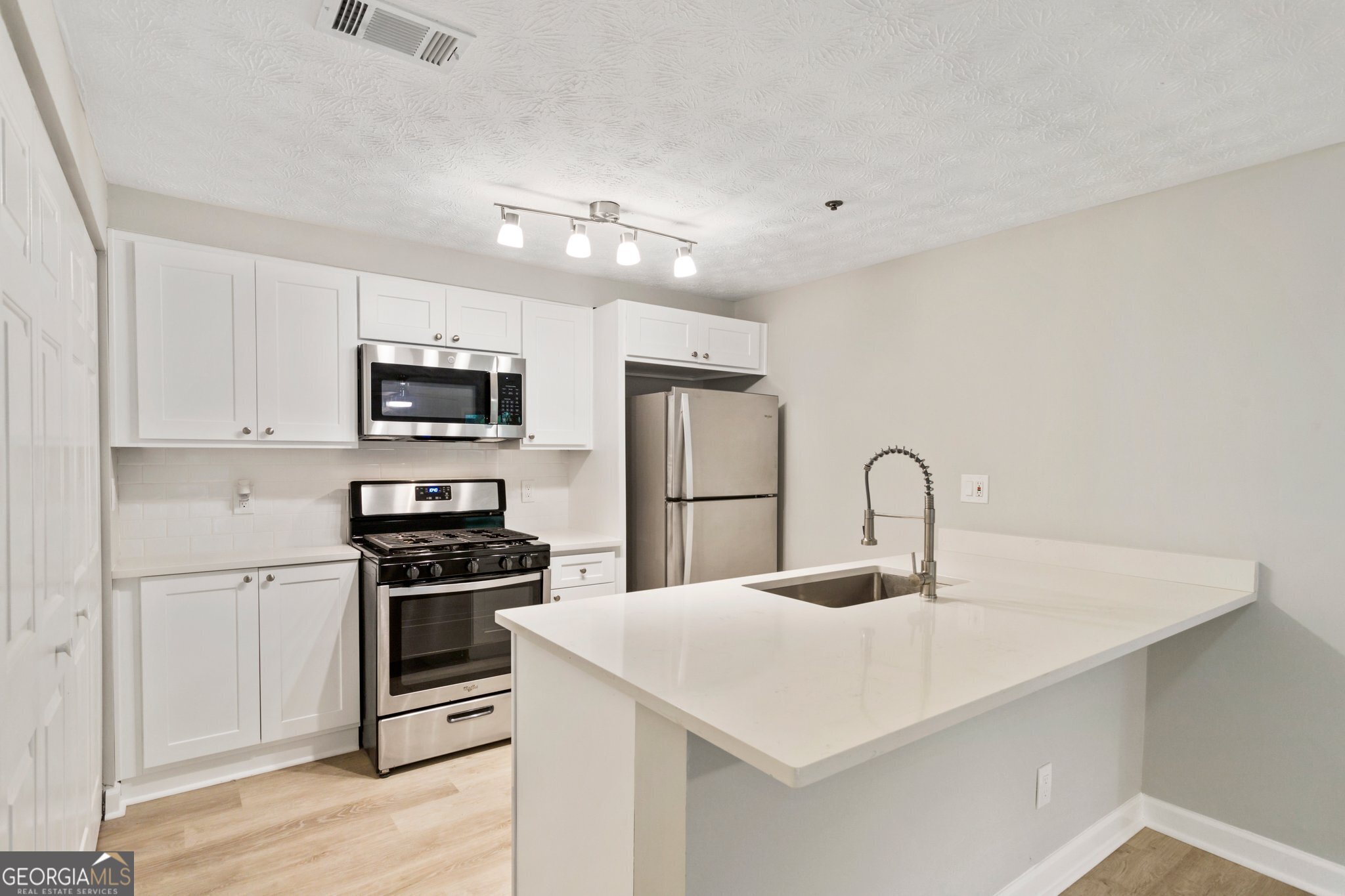 4315 Orchard Park Court Property Photo 15