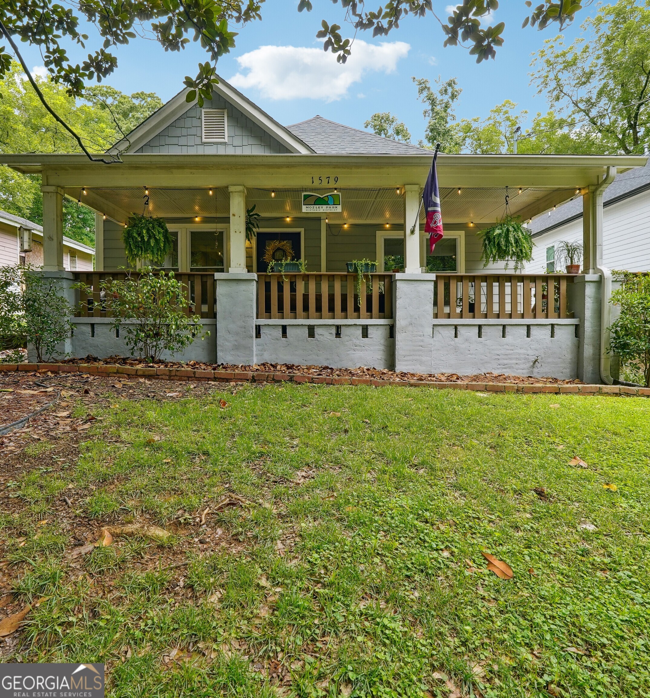 1579 Elixir Avenue SW Property Photo 1