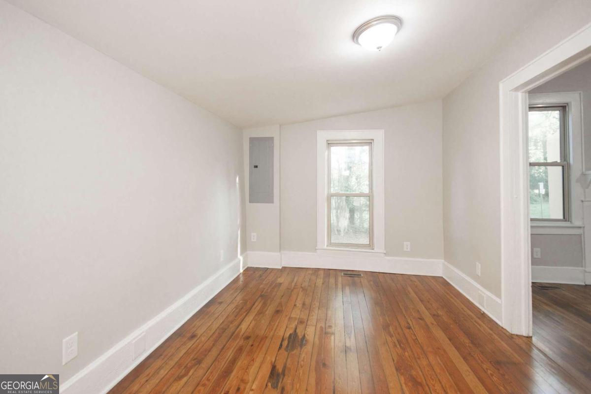 321 N 10th Street Property Photo 15