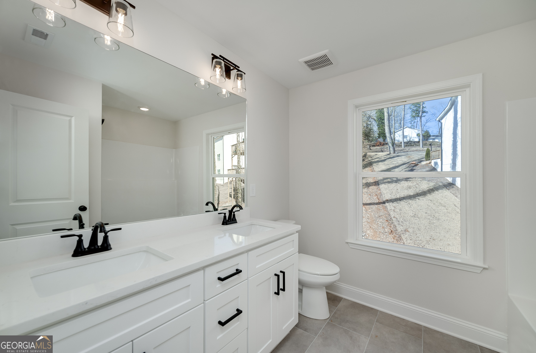 422 N Hazel Avenue Property Photo 22