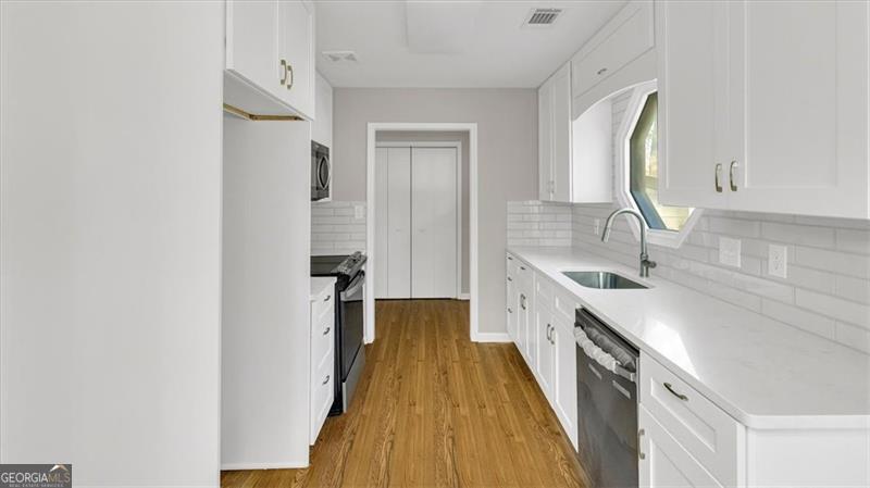 4681 Woodbridge Drive Property Photo 8