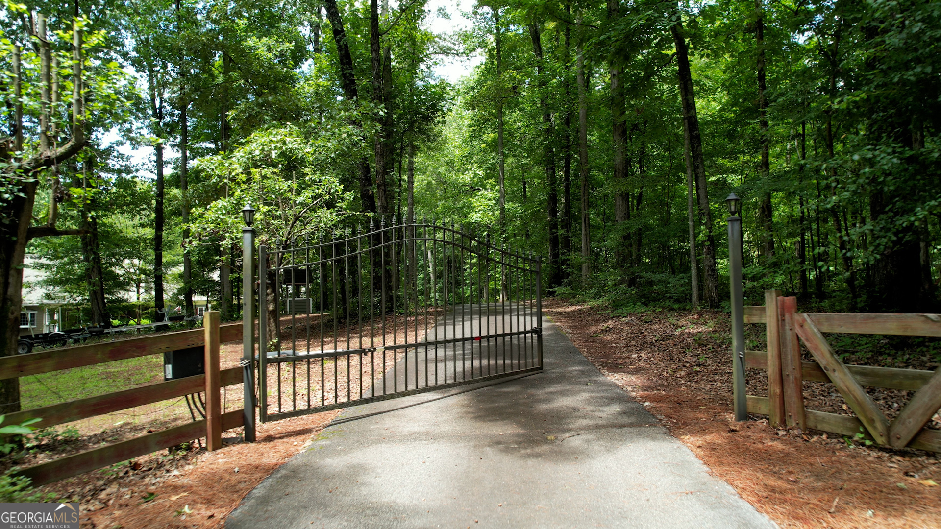 116 Woolsey Creek Trail Property Photo 17