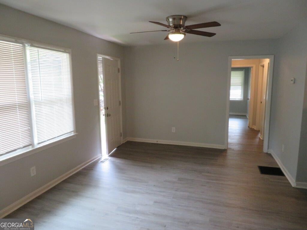1650 Bridgeport Drive Nw Property Photo 2