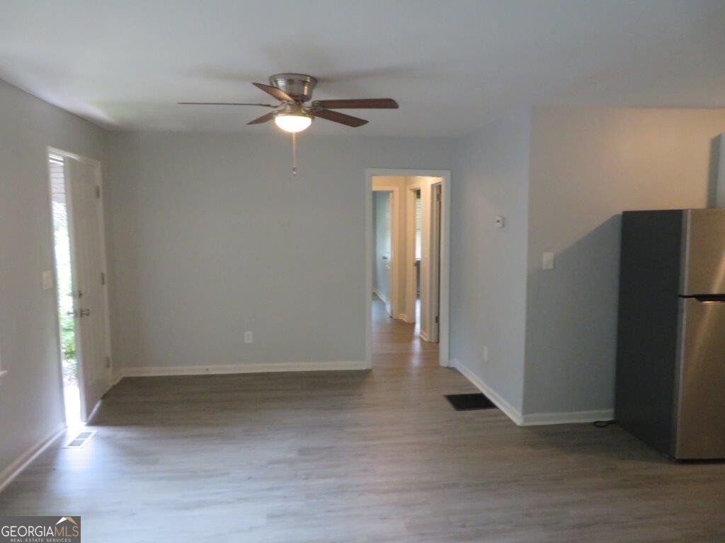 1650 Bridgeport Drive Nw Property Photo 3