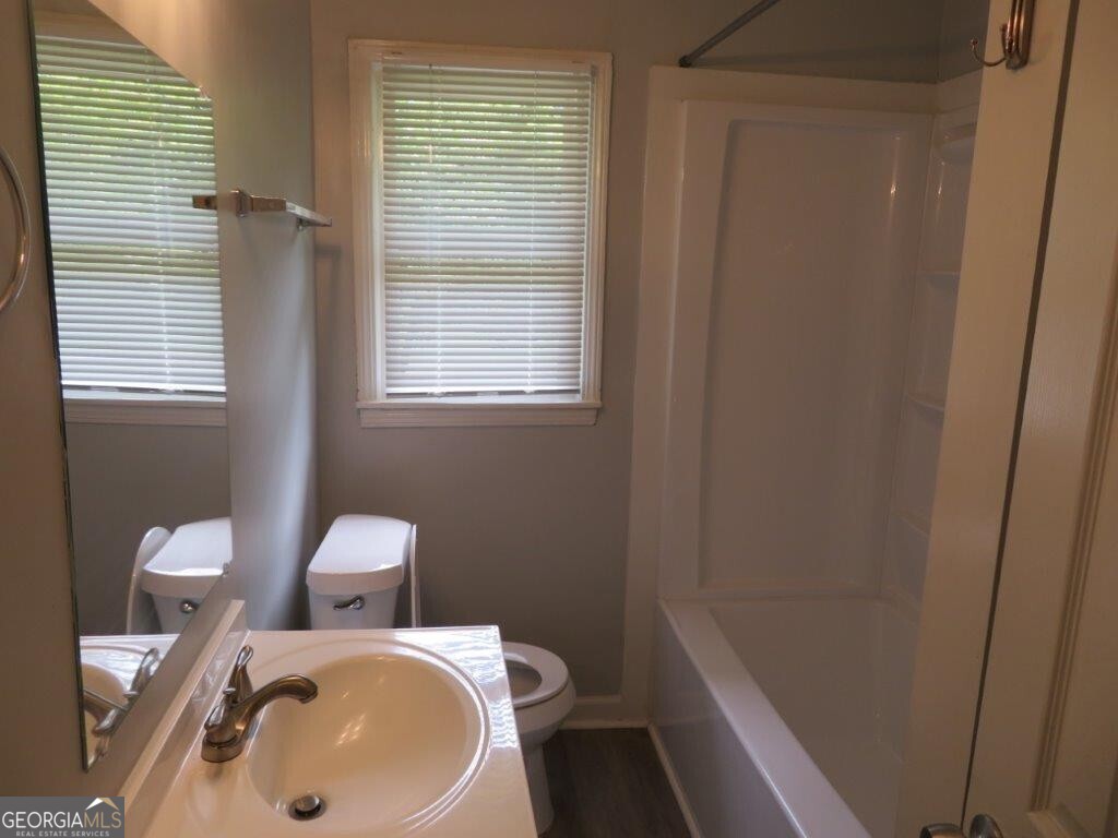 1650 Bridgeport Drive Nw Property Photo 14