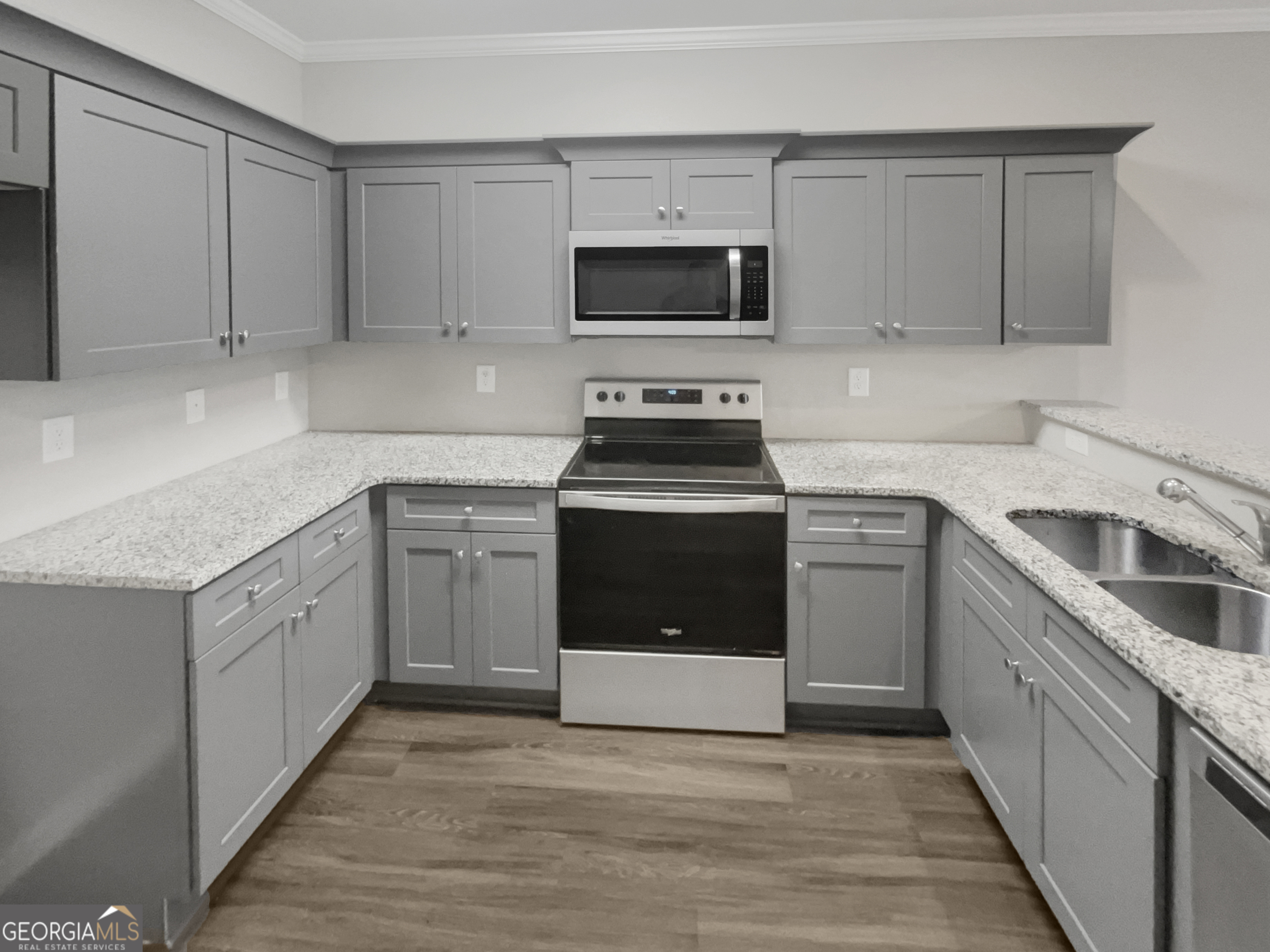 106 Squarewood Lane Property Photo 2
