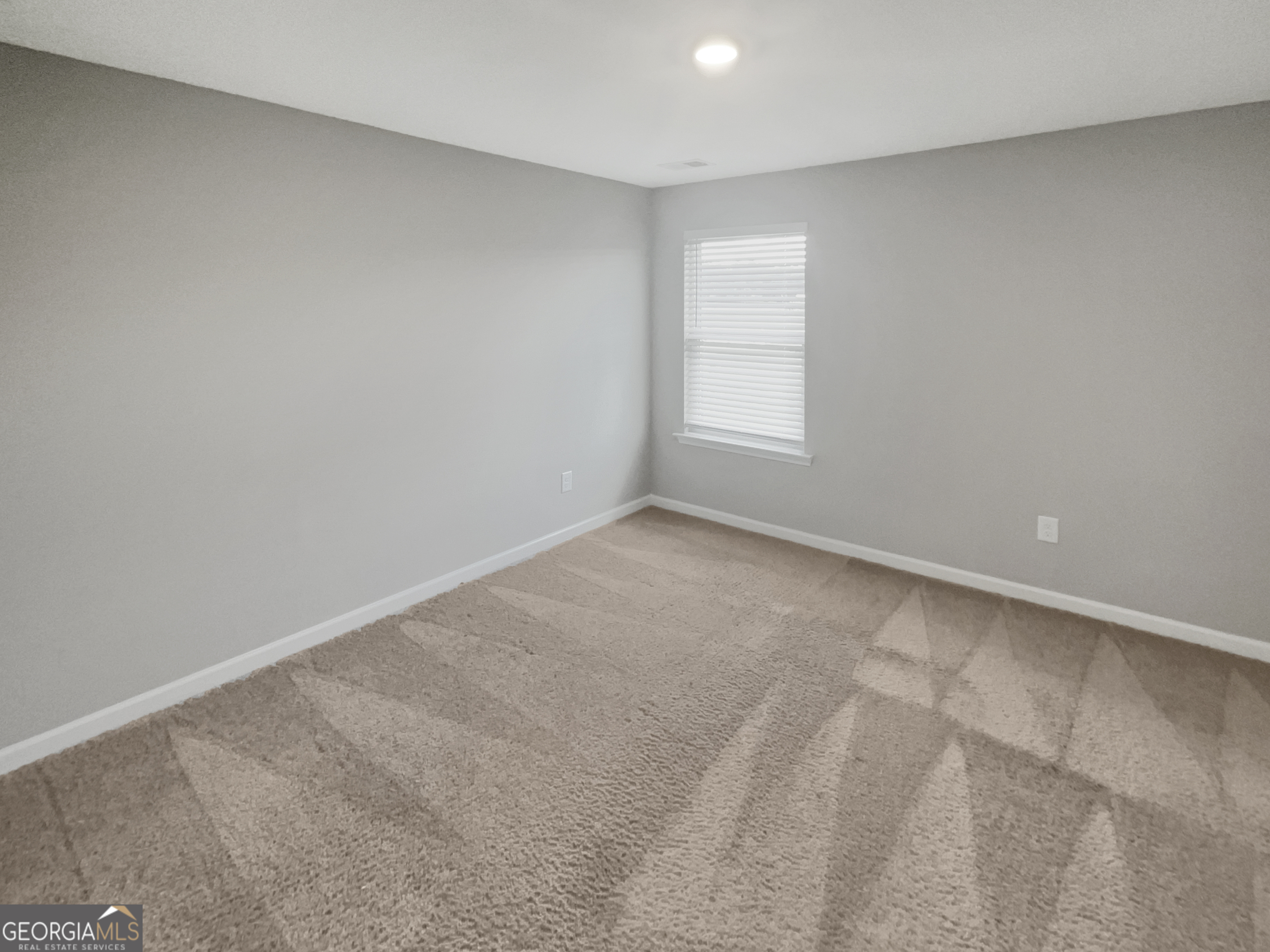 106 Squarewood Lane Property Photo 14