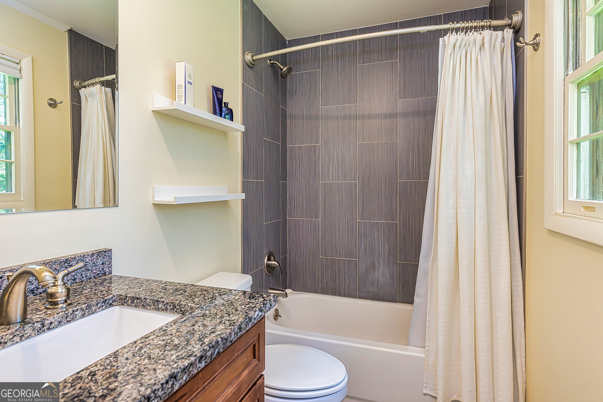 2638 Shetland Drive Property Photo 19