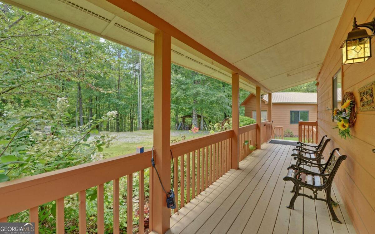 2370 Mountain View Road Property Photo 9