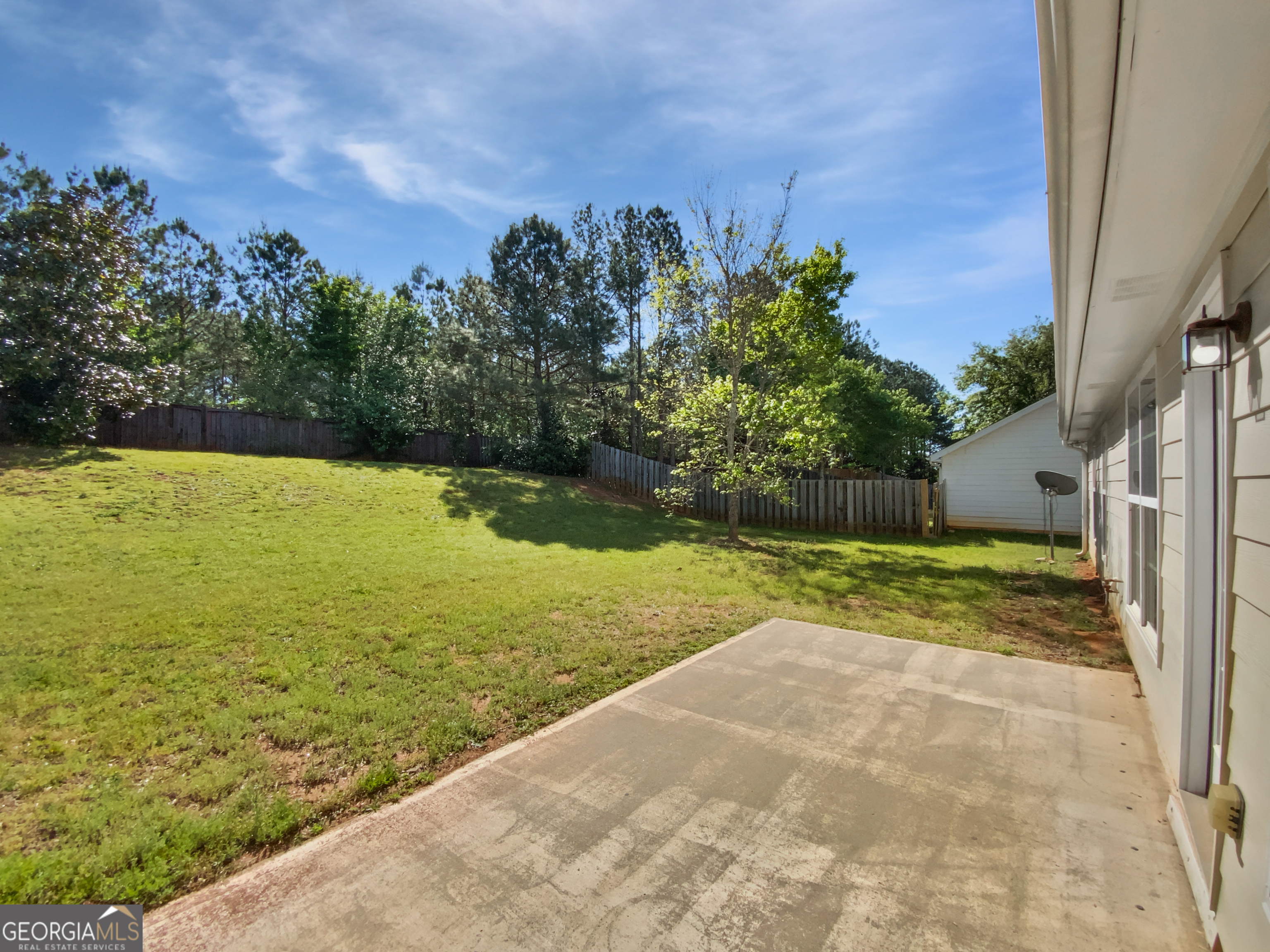 424 Eglington Trail Property Photo 7