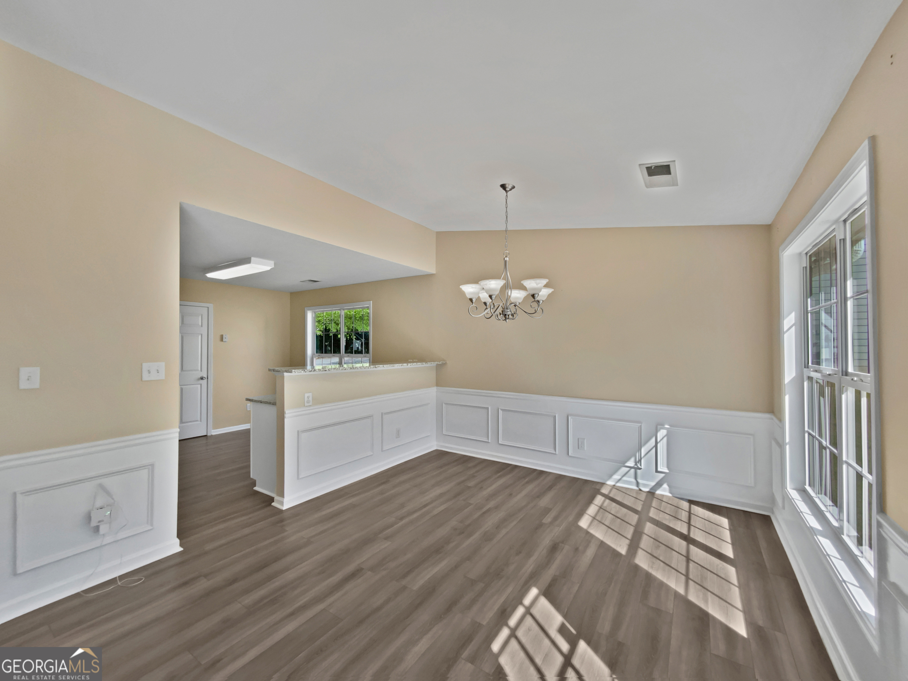 424 Eglington Trail Property Photo 10