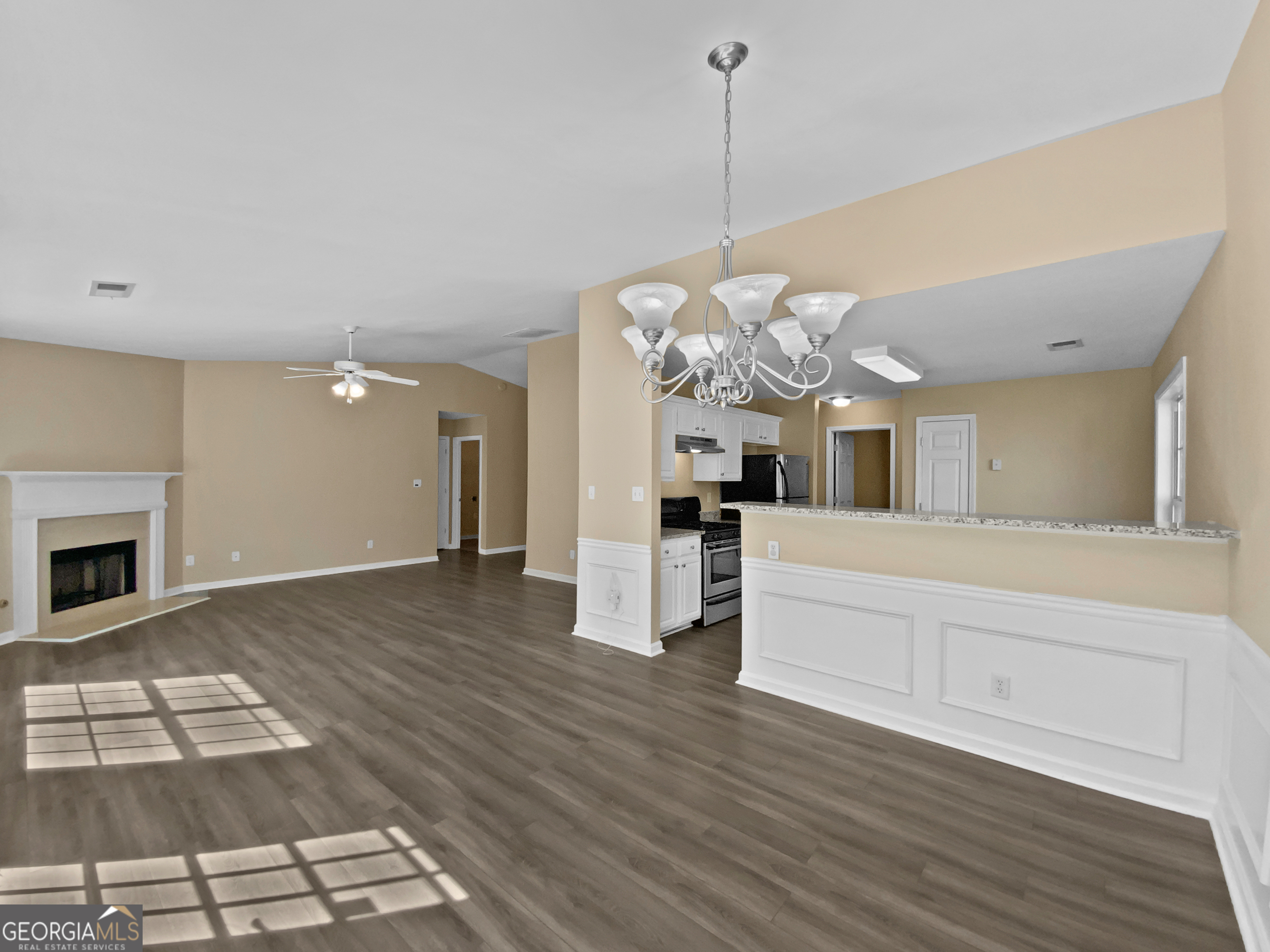 424 Eglington Trail Property Photo 11