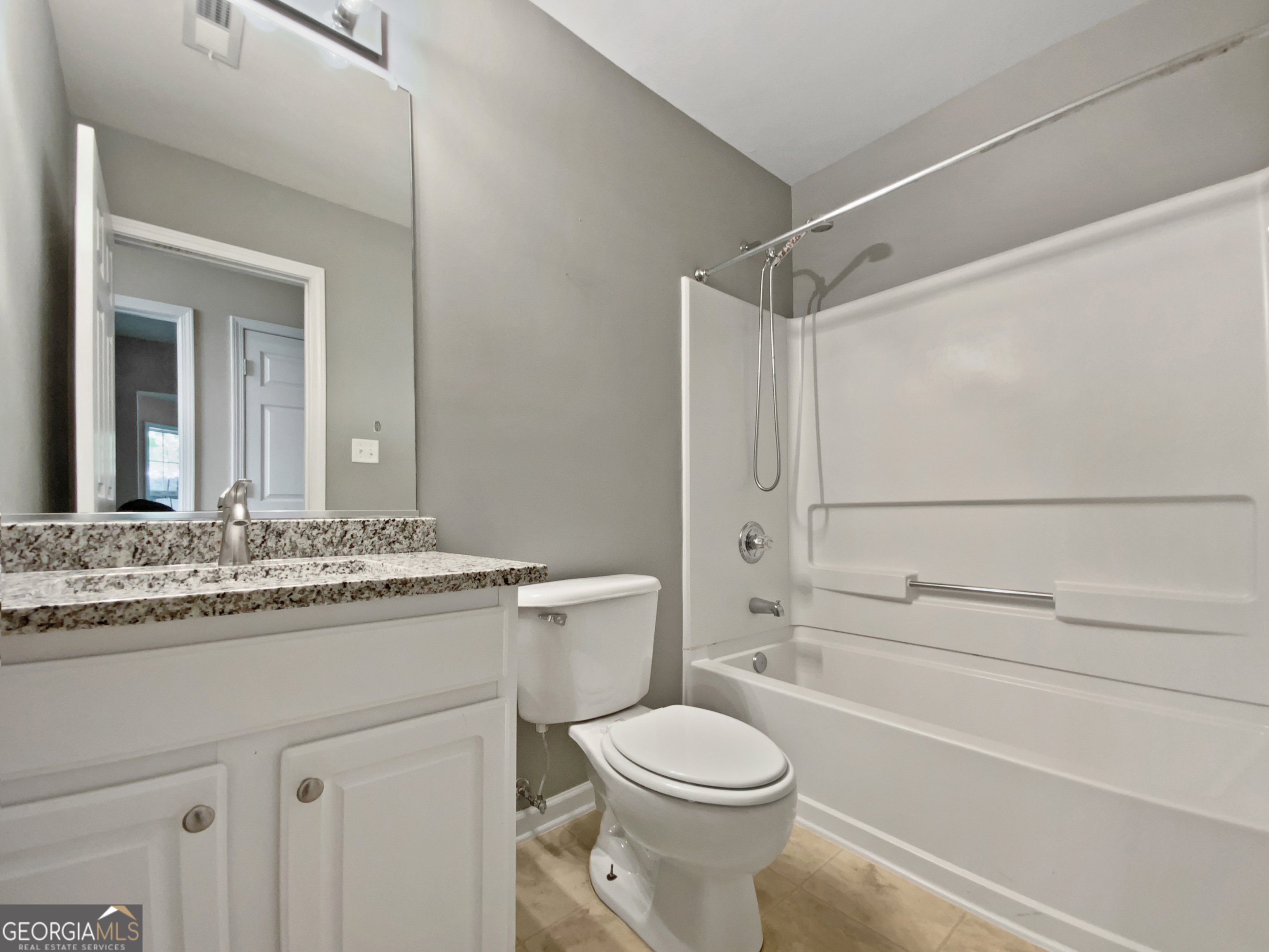 424 Eglington Trail Property Photo 16