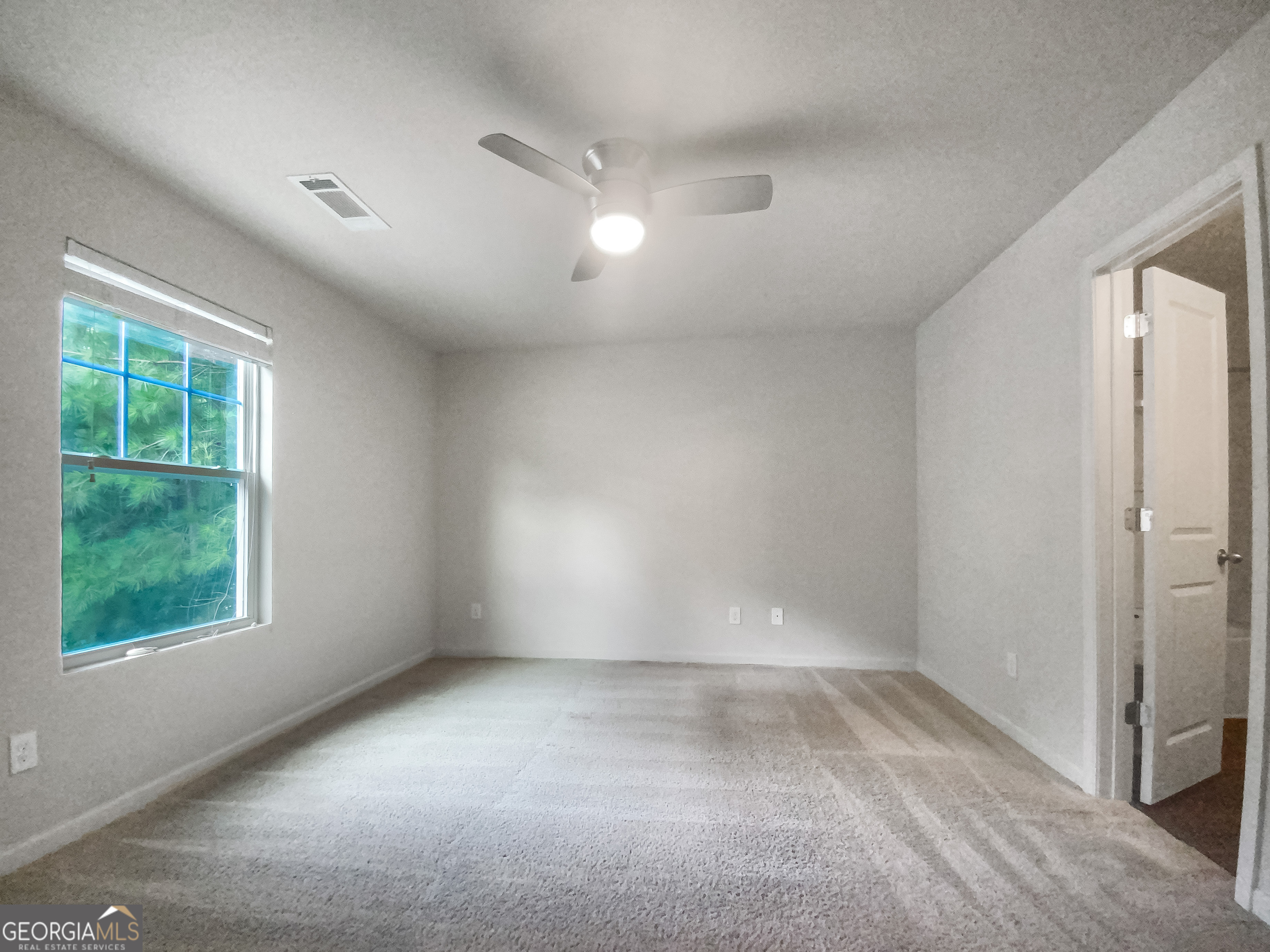 2136 Chadwick Road Sw Property Photo 3