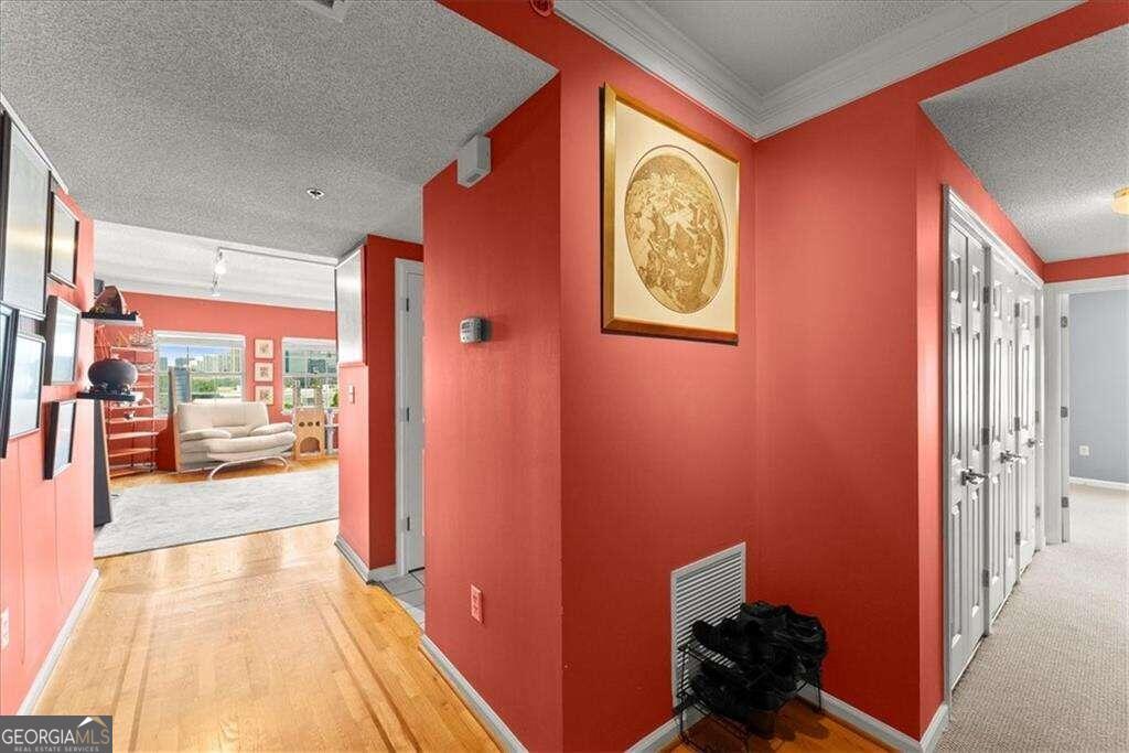 3435 Kingsboro Road Ne # 1201 Property Photo 2