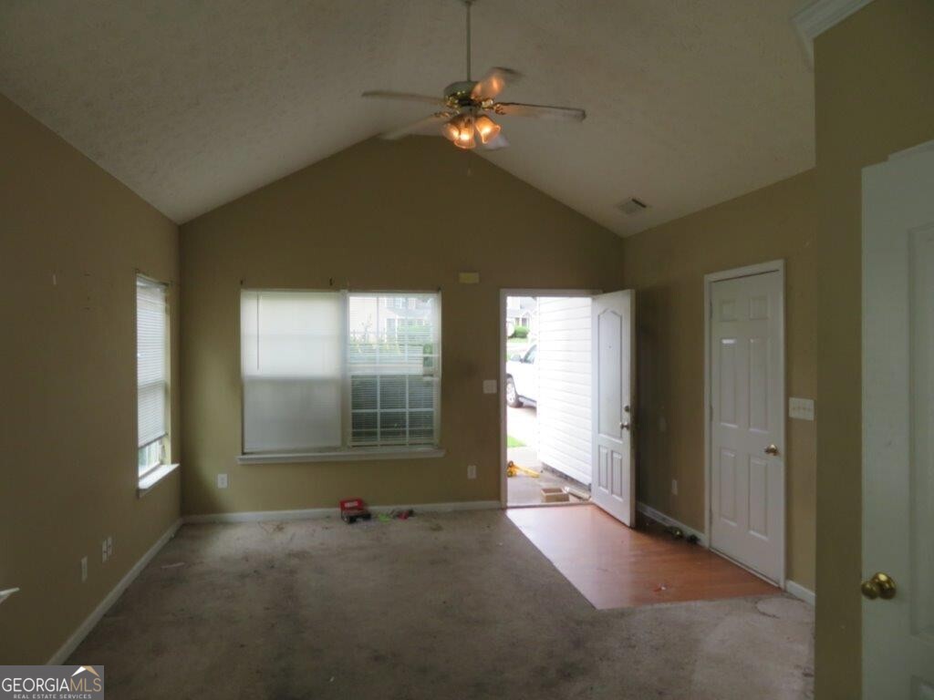 435 Victoria Boulevard Property Photo 2