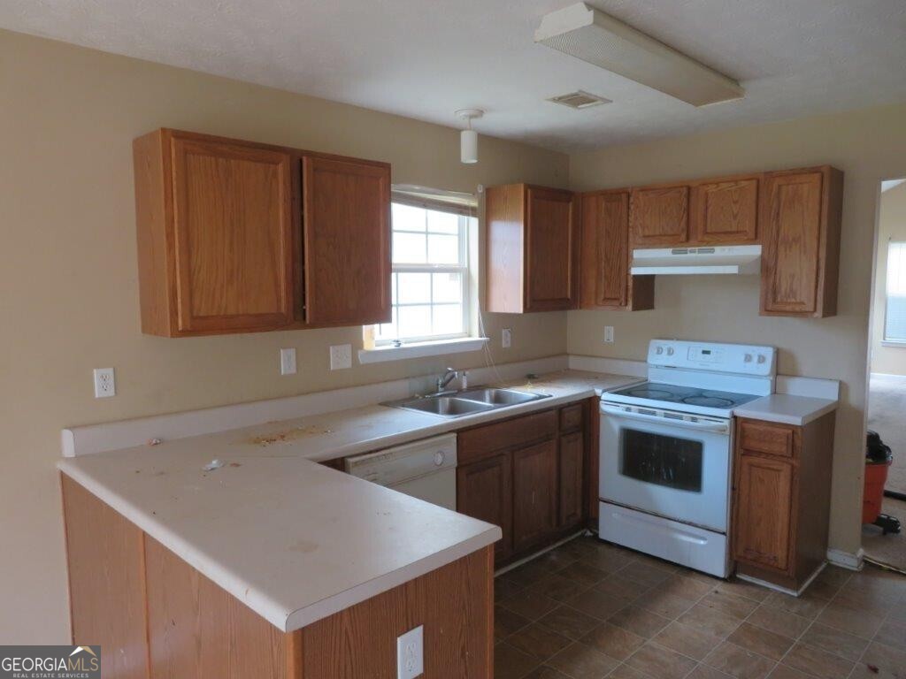 435 Victoria Boulevard Property Photo 5
