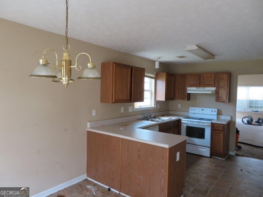 435 Victoria Boulevard Property Photo 6