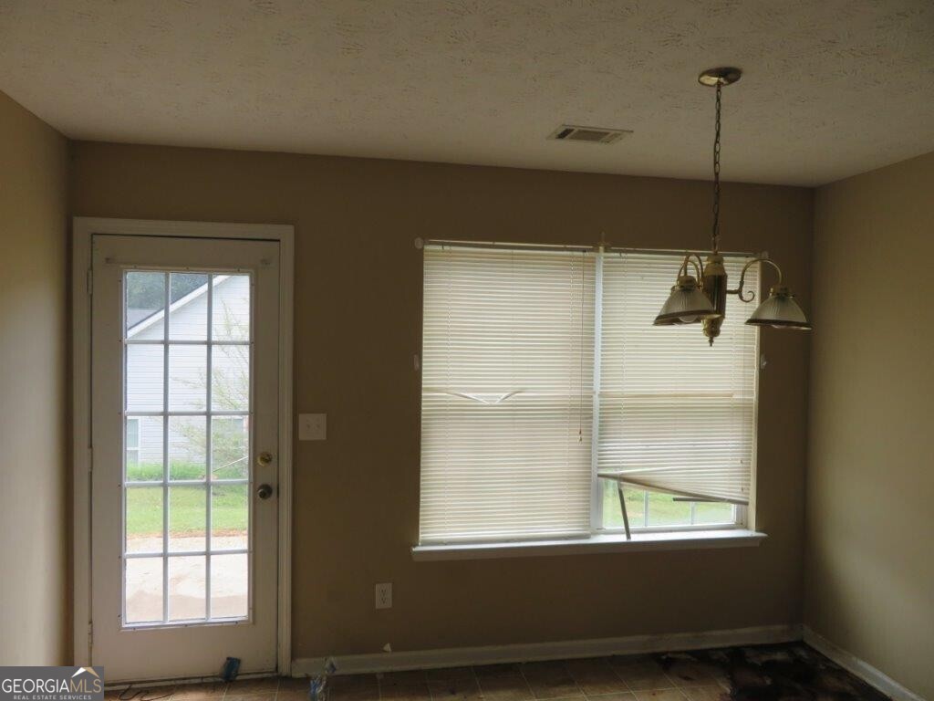435 Victoria Boulevard Property Photo 7