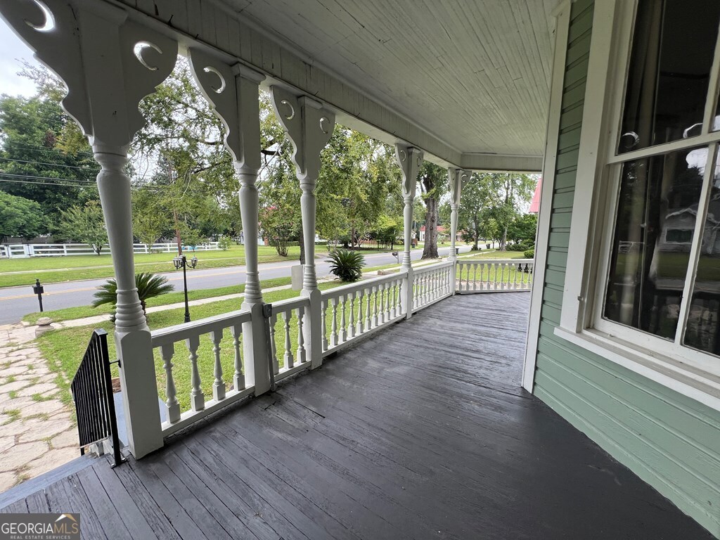 8776 N Marcus Street Property Photo 6