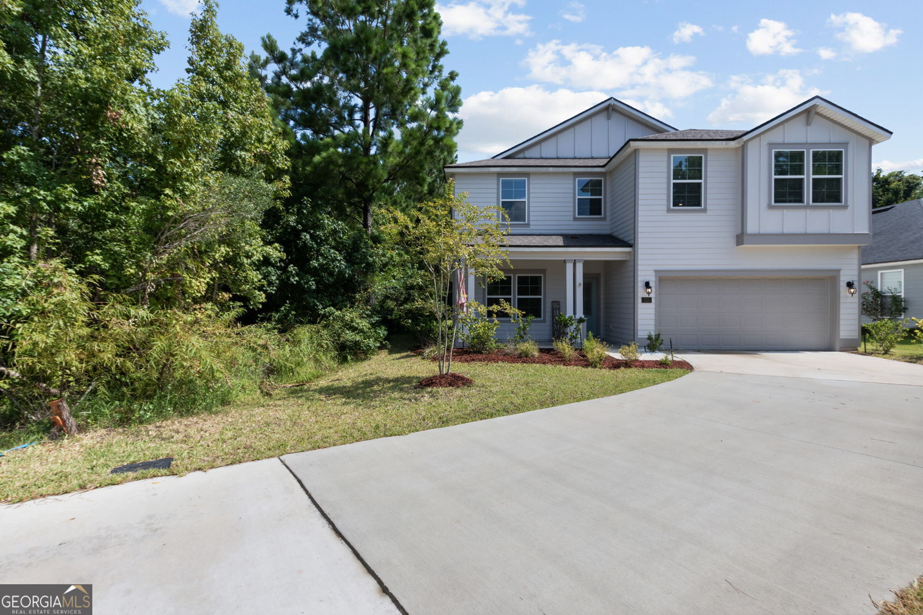 215 Holm Place Property Photo 3