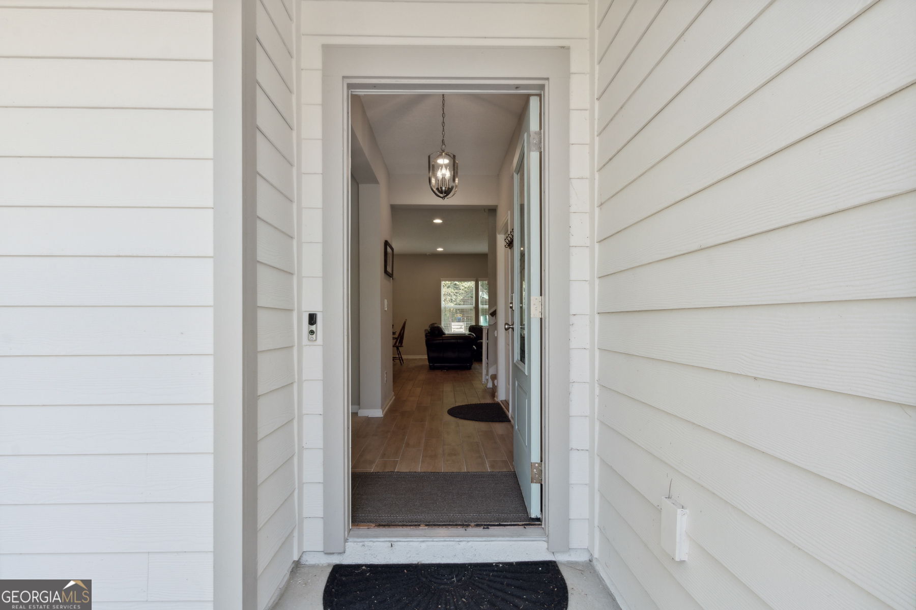 215 Holm Place Property Photo 5