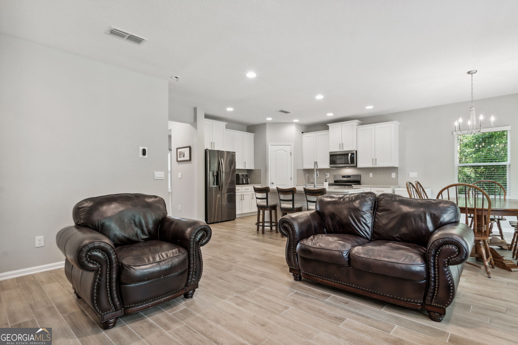 215 Holm Place Property Photo 18