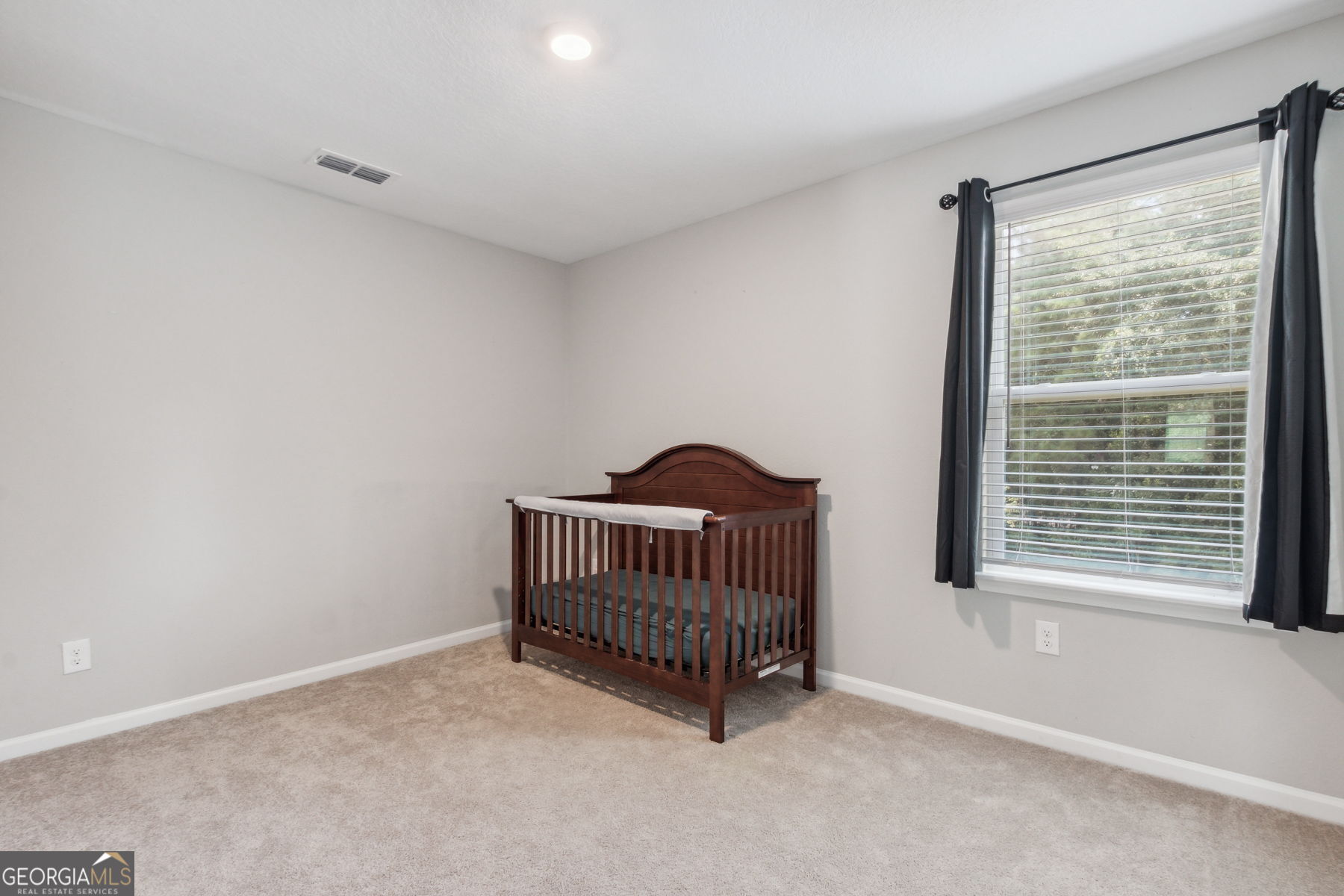 215 Holm Place Property Photo 32