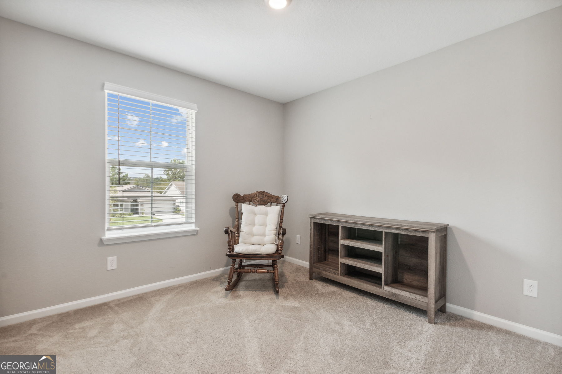 215 Holm Place Property Photo 35