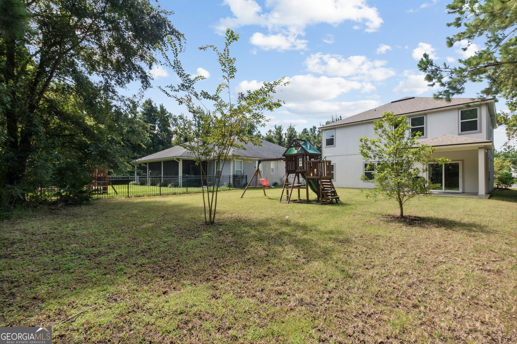 215 Holm Place Property Photo 40