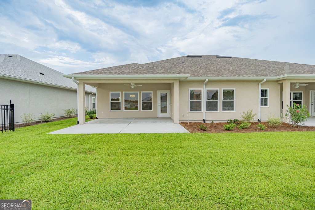 213 The Villas Way Property Photo 4