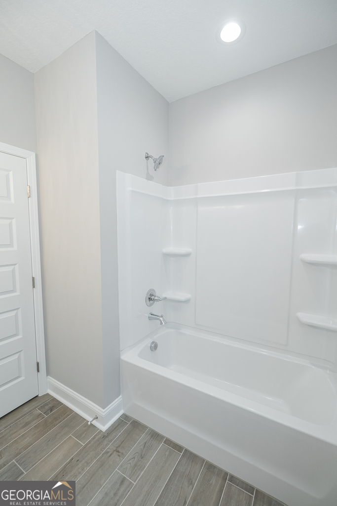 213 The Villas Way Property Photo 11