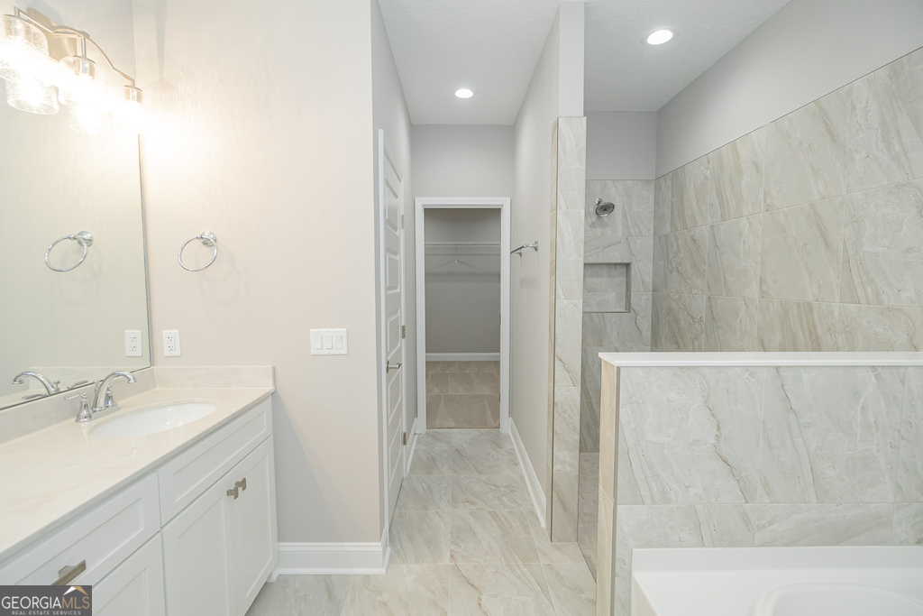 213 The Villas Way Property Photo 33