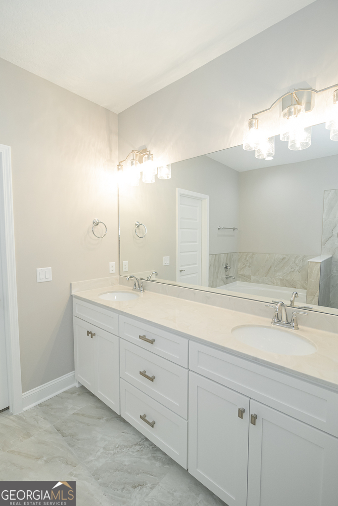 213 The Villas Way Property Photo 34