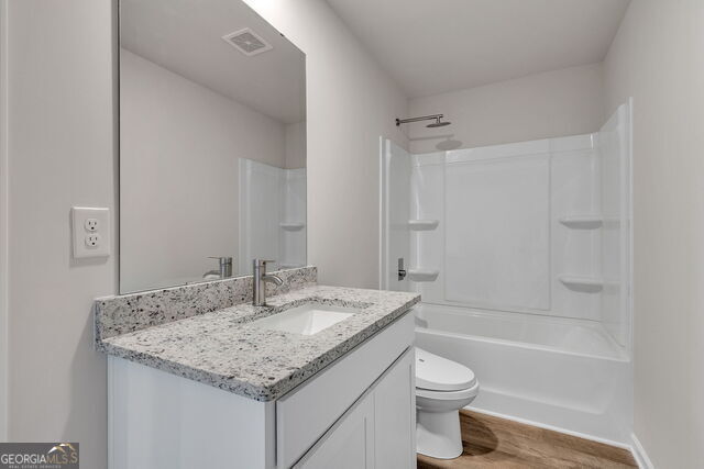 257 Orwell Drive # 48 Property Photo 6