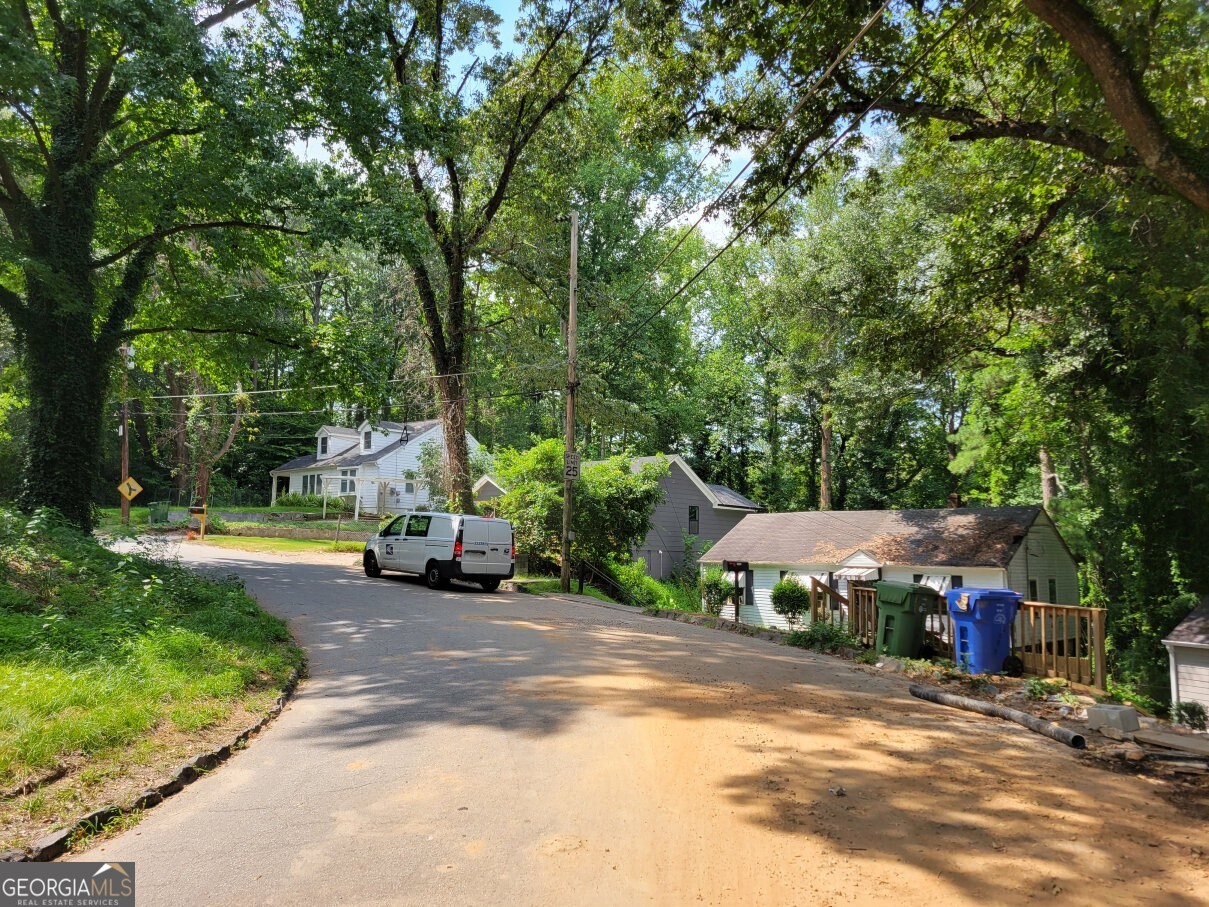 2001 Arlington Circle Nw Property Photo 6